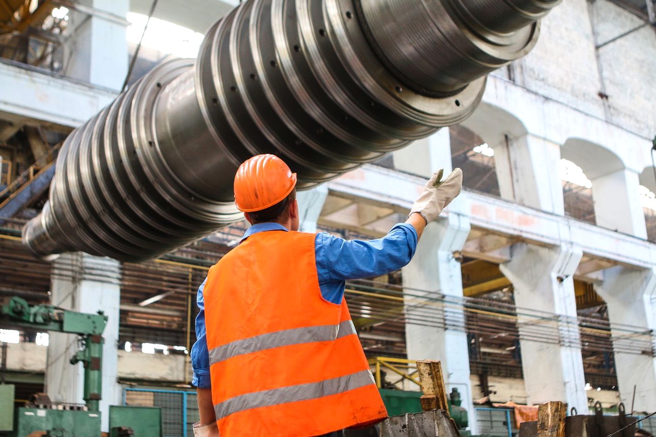 Metallbau-Team bei der Arbeit